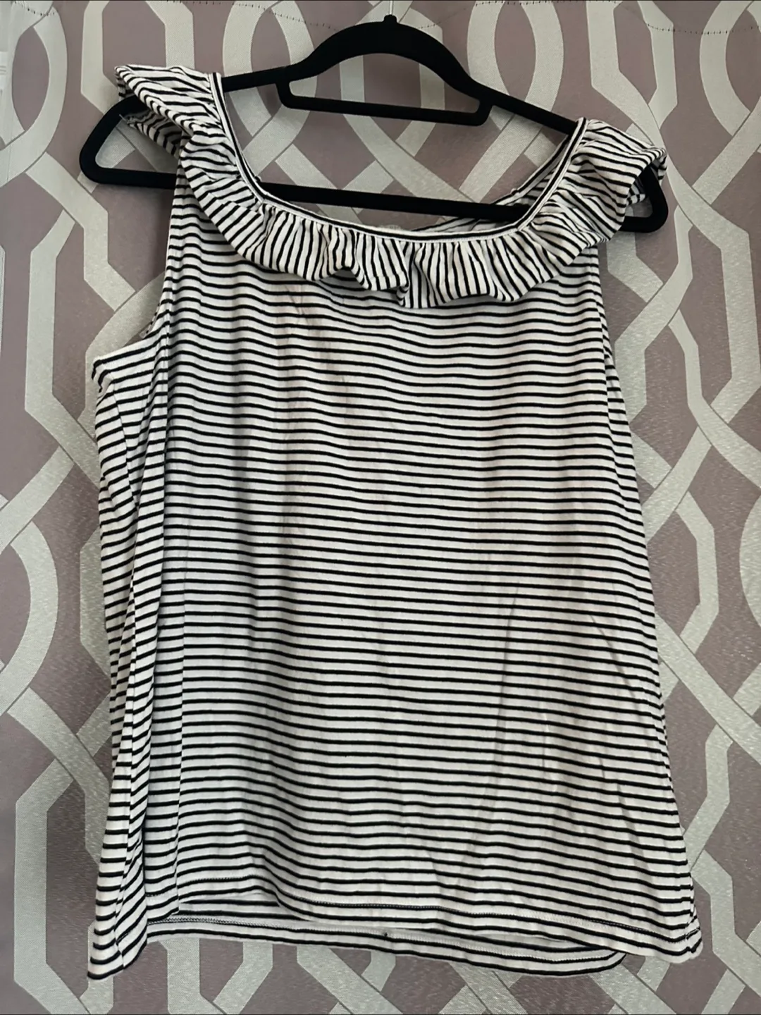 *Like New* Women's Black and White Striped Top- Talbots thumbnail