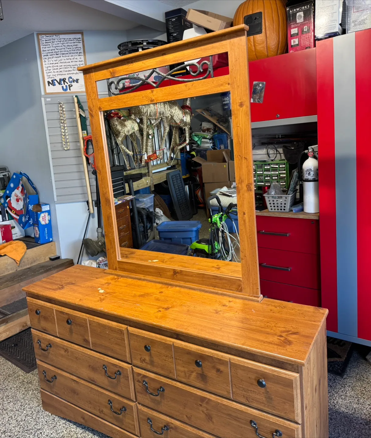 Dresser thumbnail