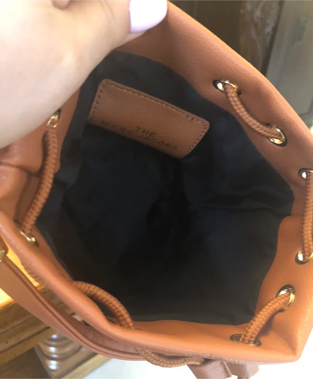 Marc Jacobs The Bucket Bag image indicator(6)