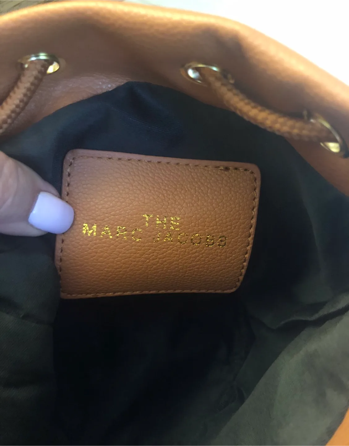 Marc Jacobs The Bucket Bag image indicator(5)