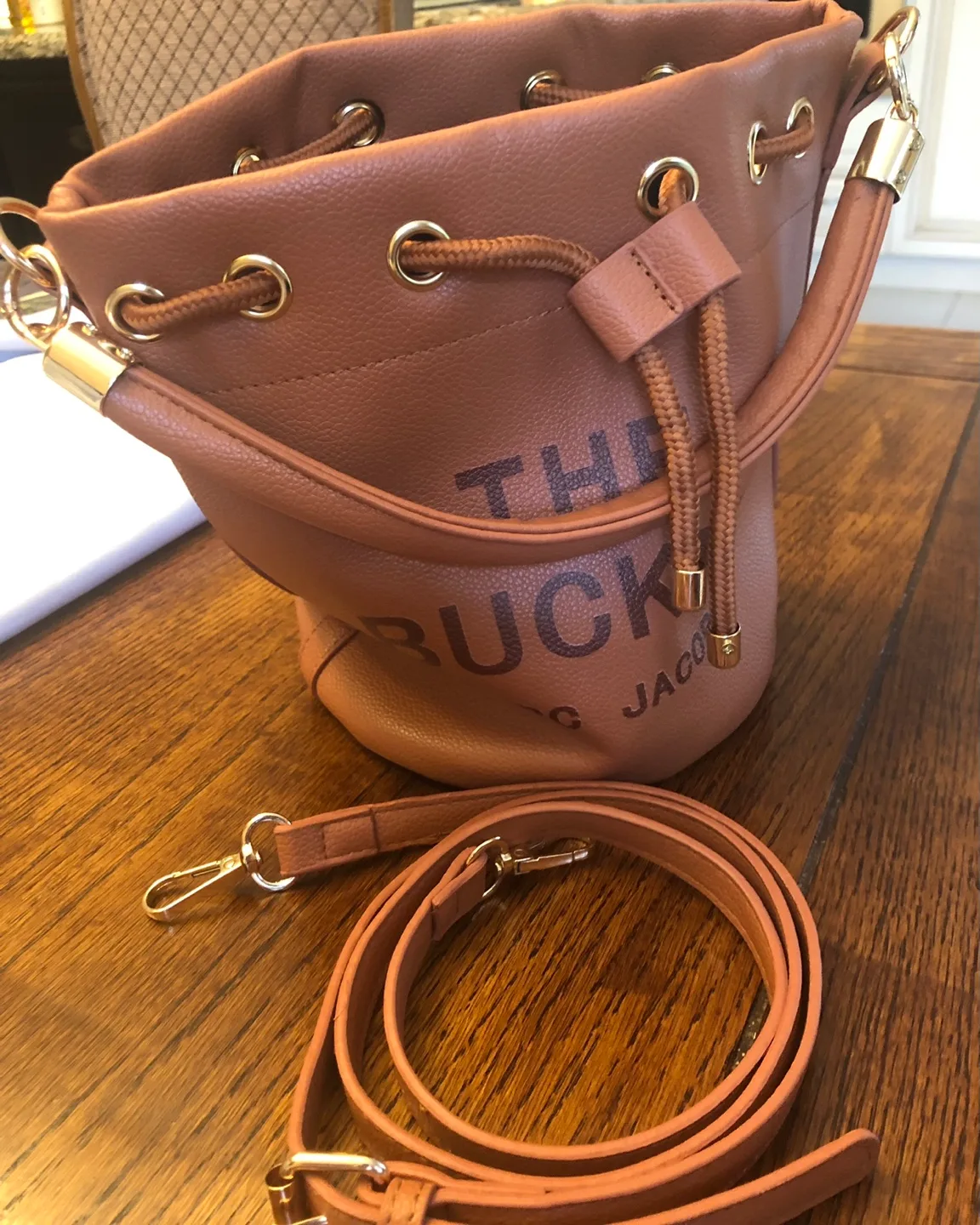 Marc Jacobs The Bucket Bag image indicator(7)