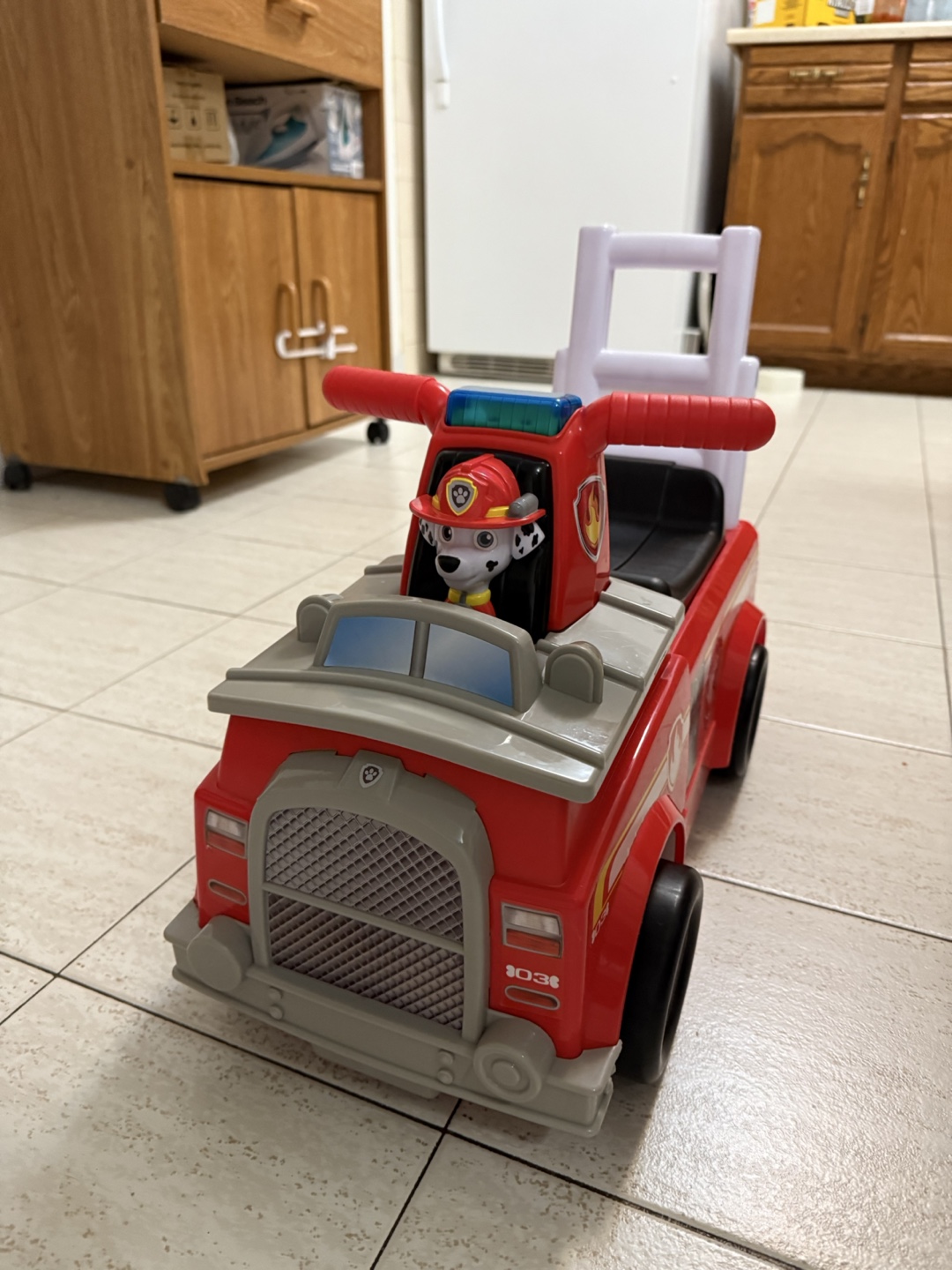 Paw Patrol Marshall's Fire Truck Ride-On Toy - photo 4