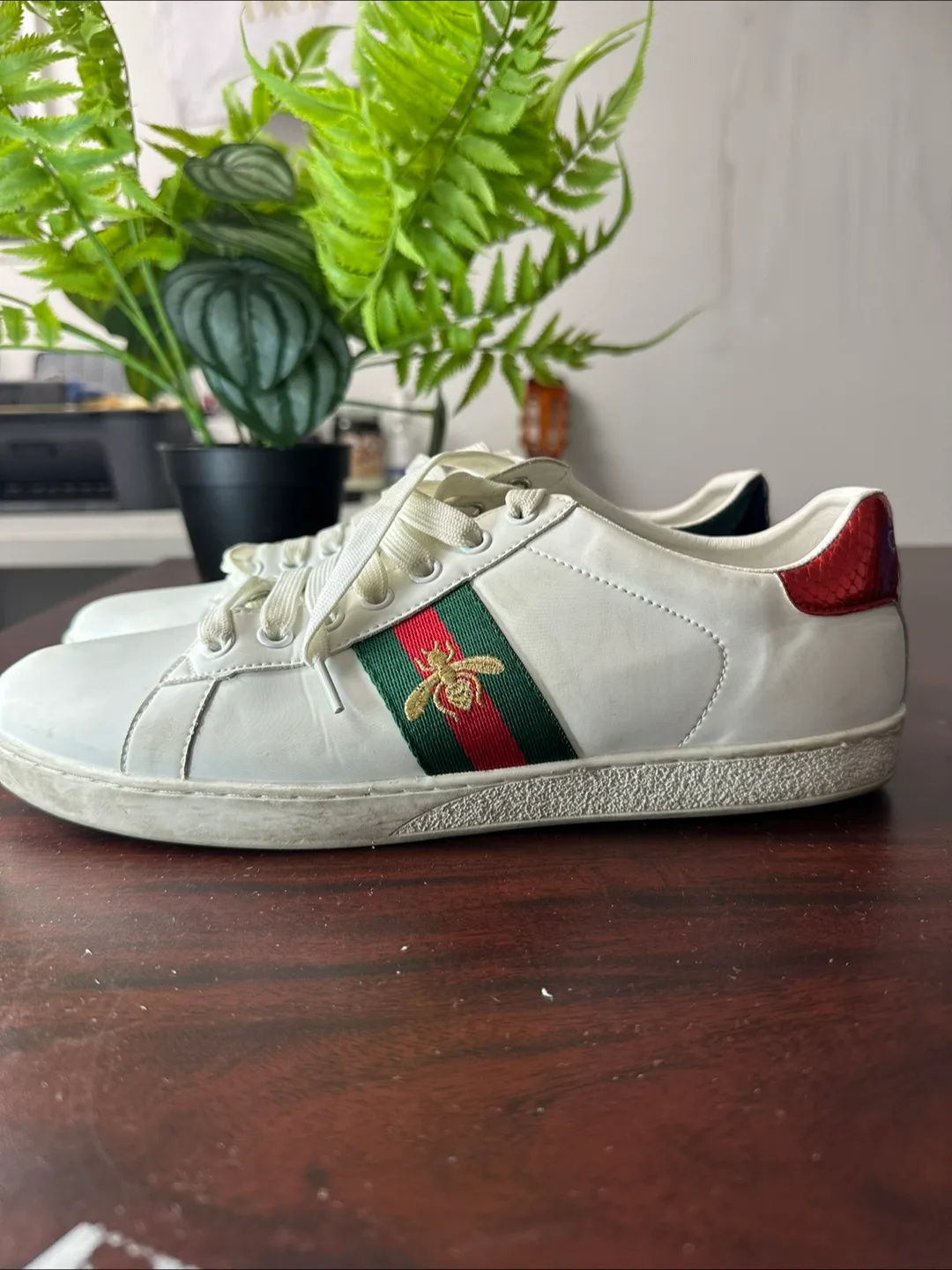 Authentic Gucci Ace Sneakers - White Leather with Bee image indicator(3)