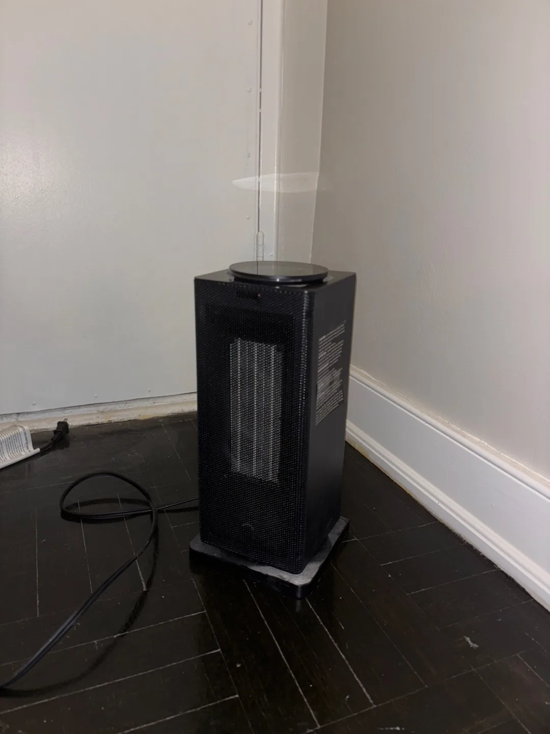 Black Oscillating Ceramic Tower Heater thumbnail