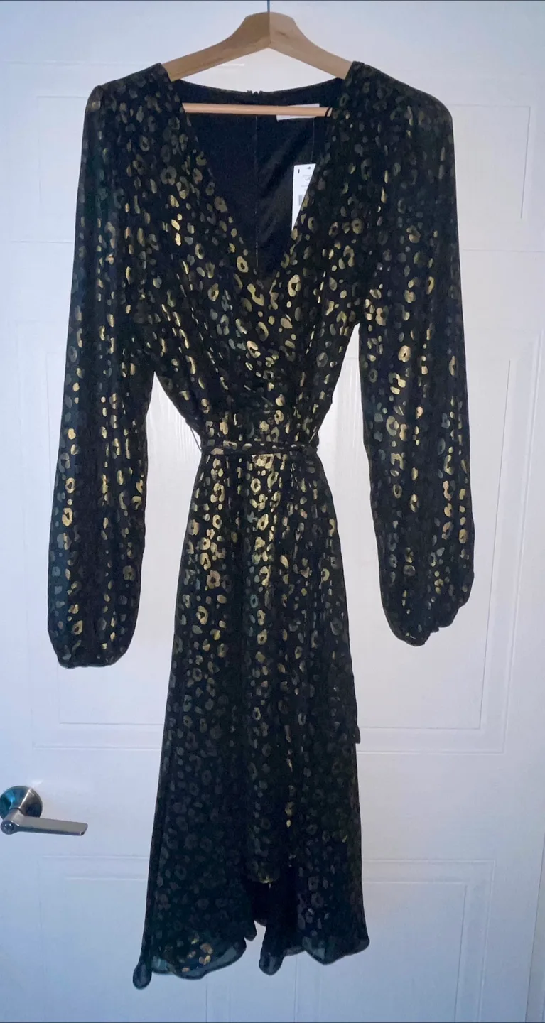 Suzy Shier Gold Foil Leopard Print High Low Midi Dress size L image indicator(4)