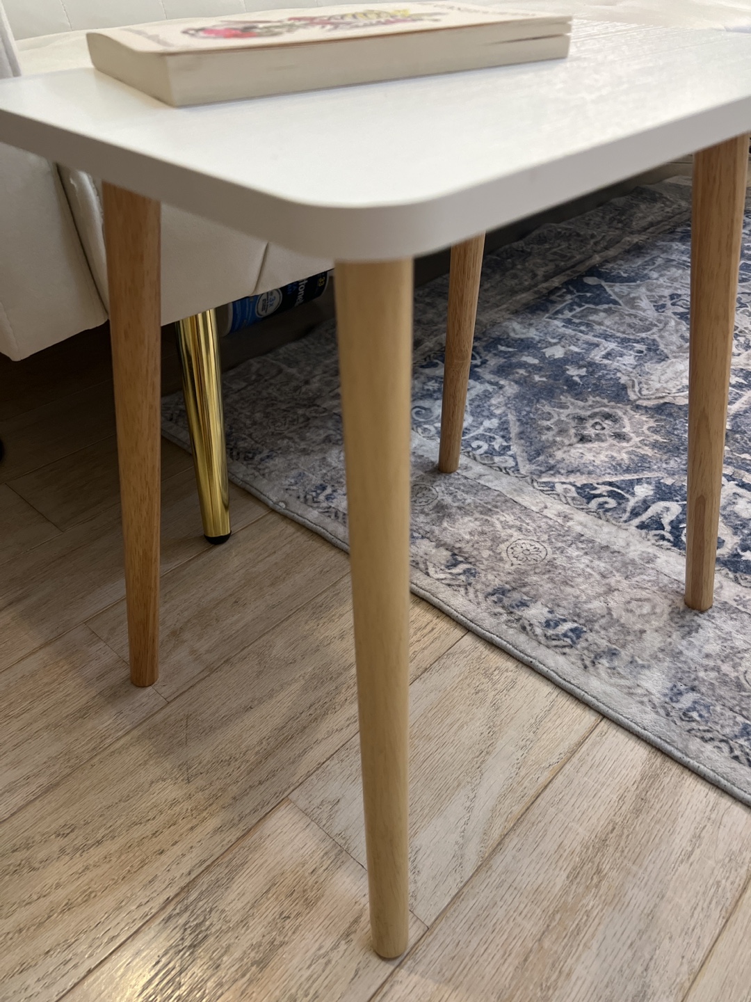 Design White Square Side Table with Wooden Legs - photo 2