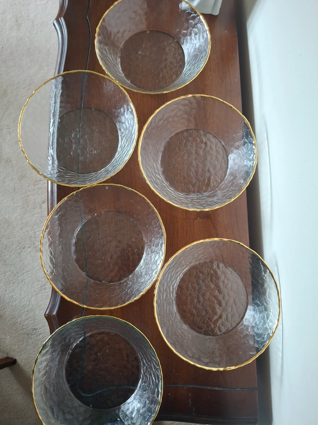 Set of 6 gold-rimmed glass bowls image indicator(2)