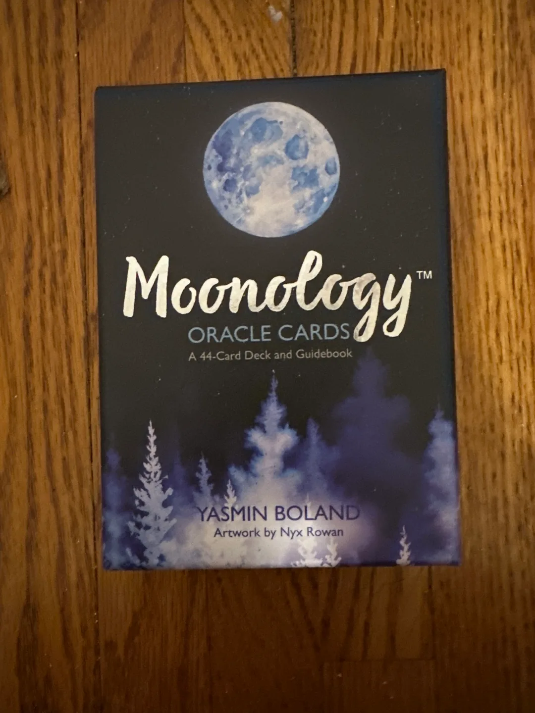 Yasmin Boland Moonology Oracle Cards image indicator(2)