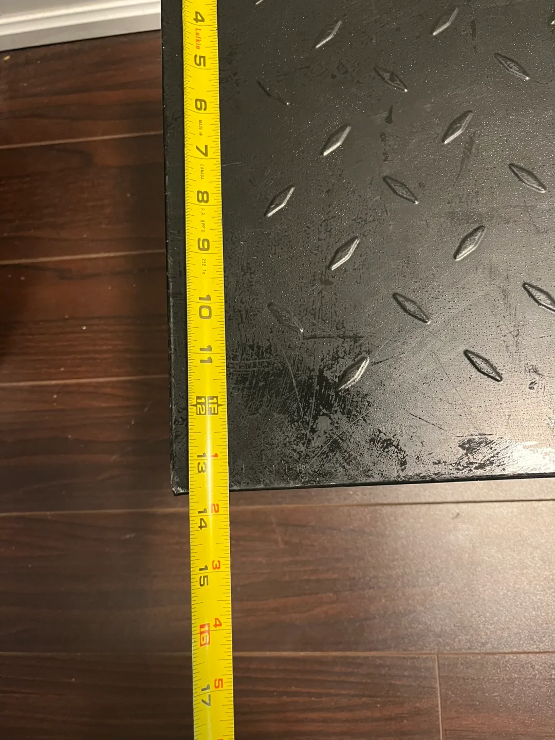 Benchmark 30" Steel Tool Storage Box image indicator(6)