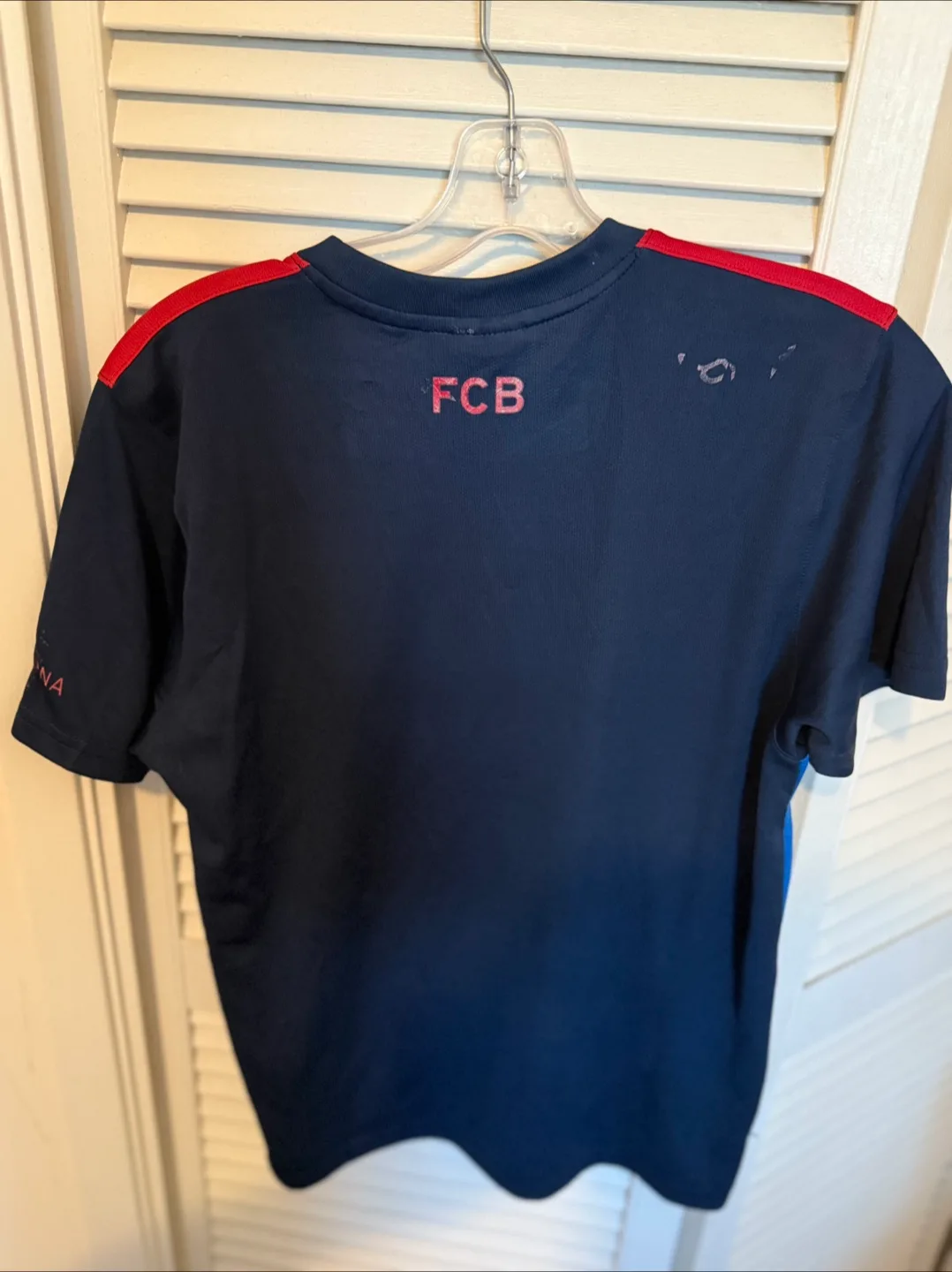 FC Barcelona Training Jersey - Size Small image indicator(2)