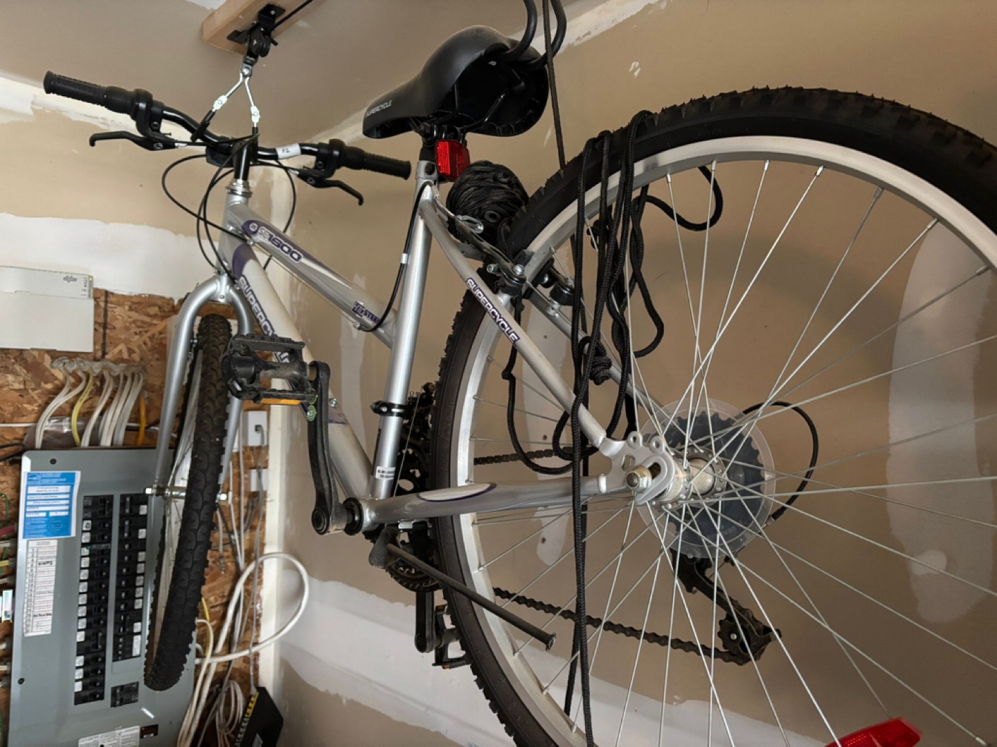 Two Mountain Bikes - Supercycle & CCM - photo 2