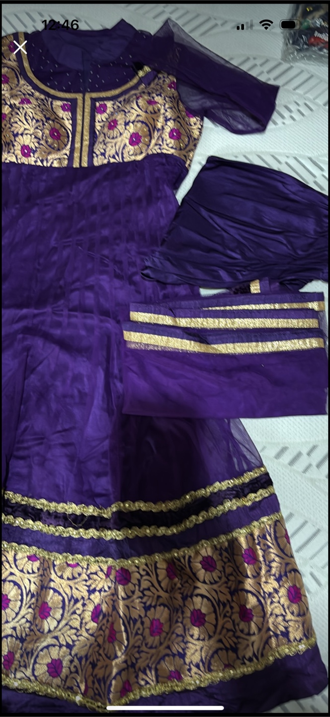 Gorgeous Purple Salwar Kameez with Gold Embroidery - photo 5