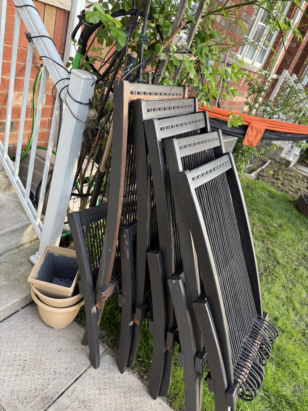 Set of Five Black Folding Outdoor Chairs - photo 5