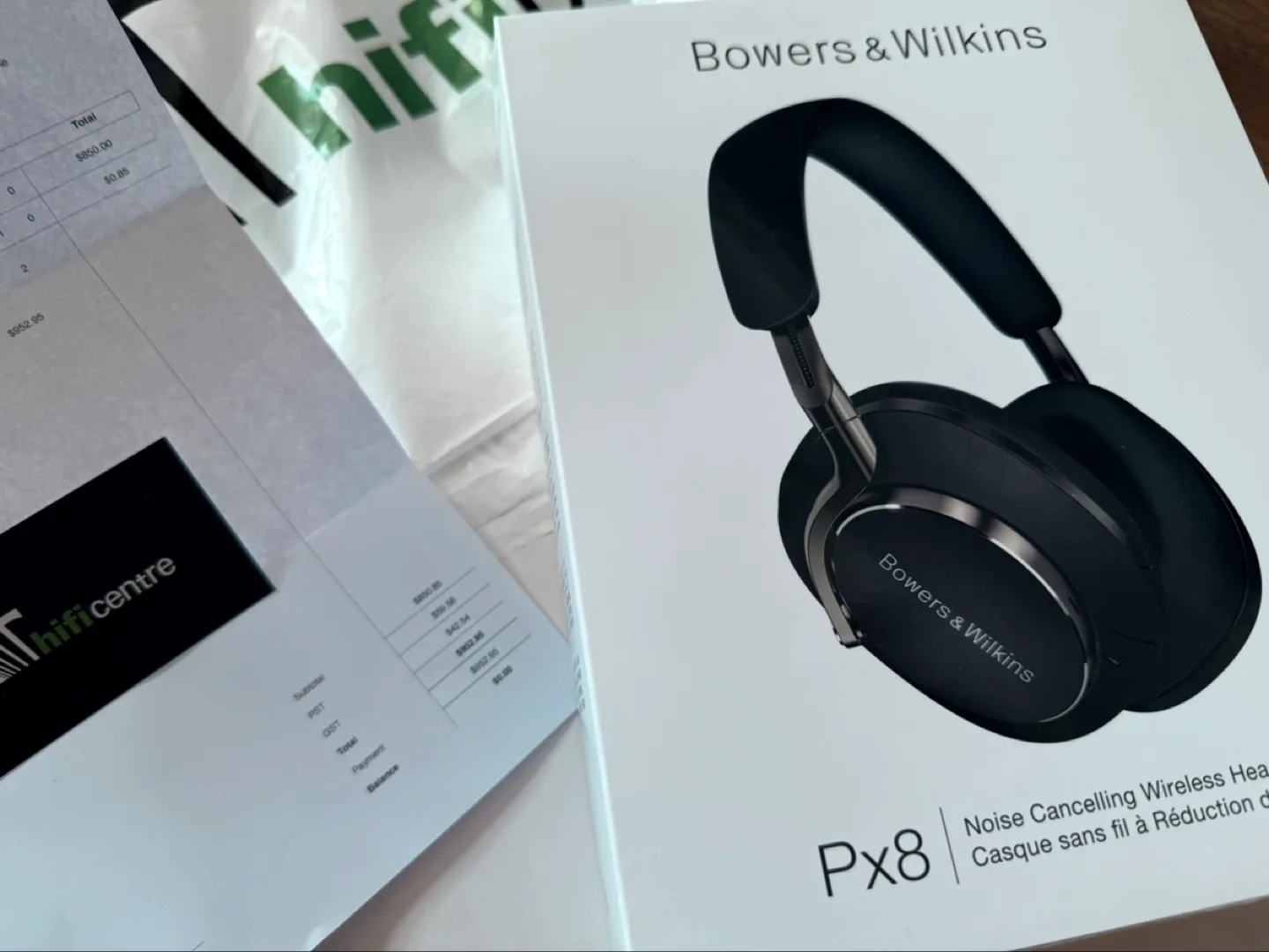 Bowers & Wilkins PX8 Noise Cancelling Wireless Headphones image indicator(10)