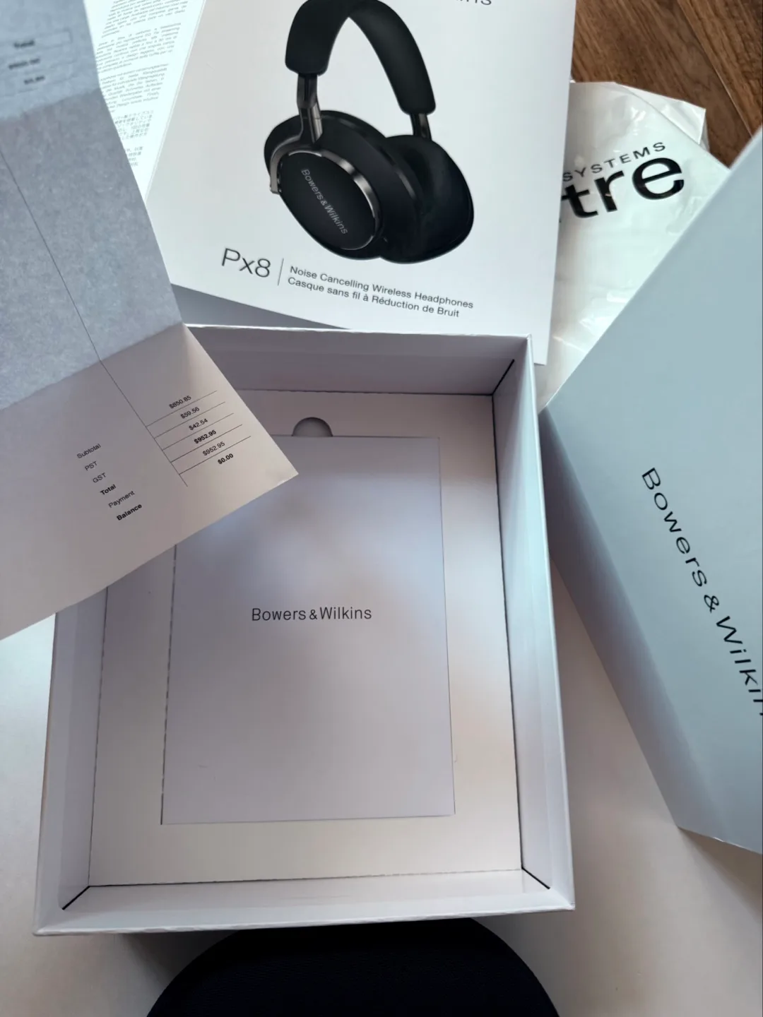 Bowers & Wilkins PX8 Noise Cancelling Wireless Headphones image indicator(7)