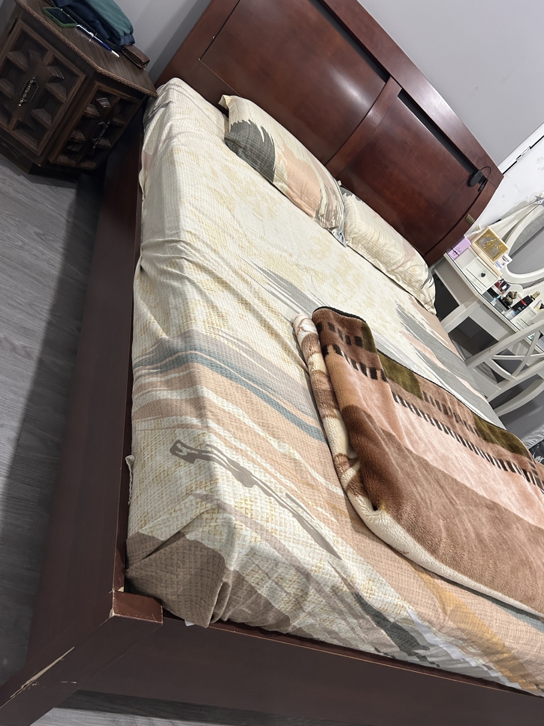 Queen Size Wooden Bed Frame