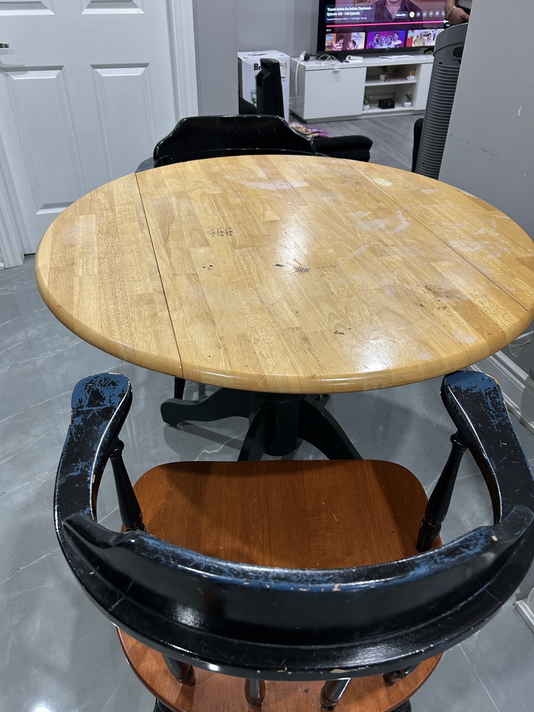Round Drop Leaf Table and Two Chairs - photo 2