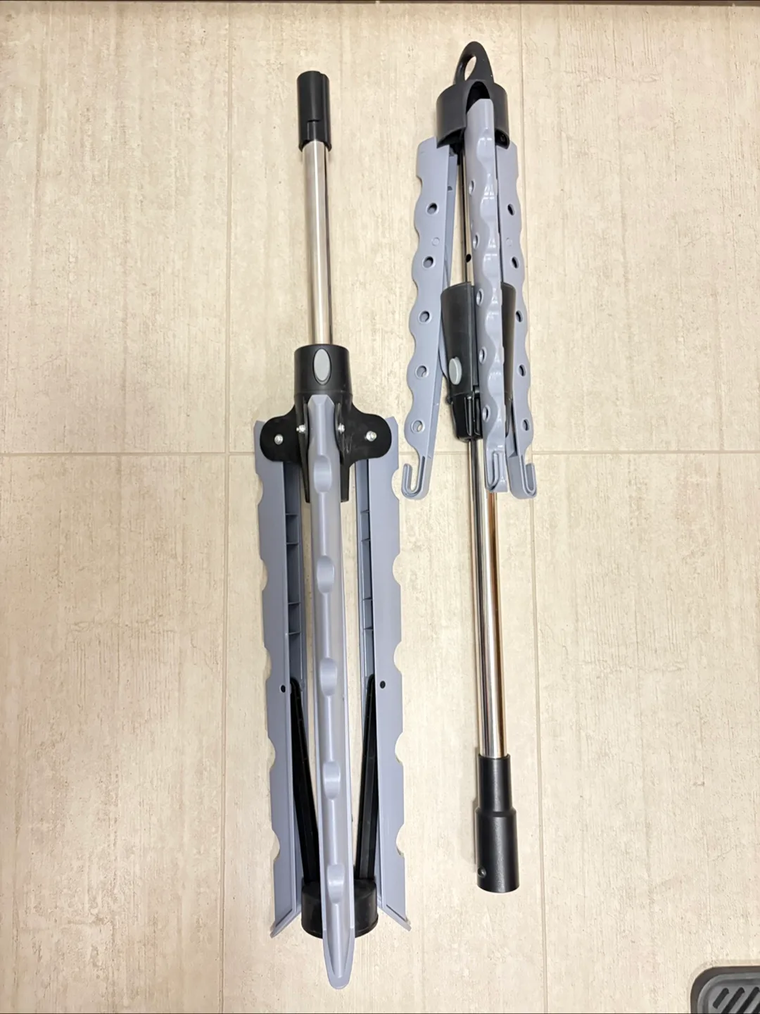 *Like New* Dryer Tree Rack - Collapsible and Portable image indicator(6)