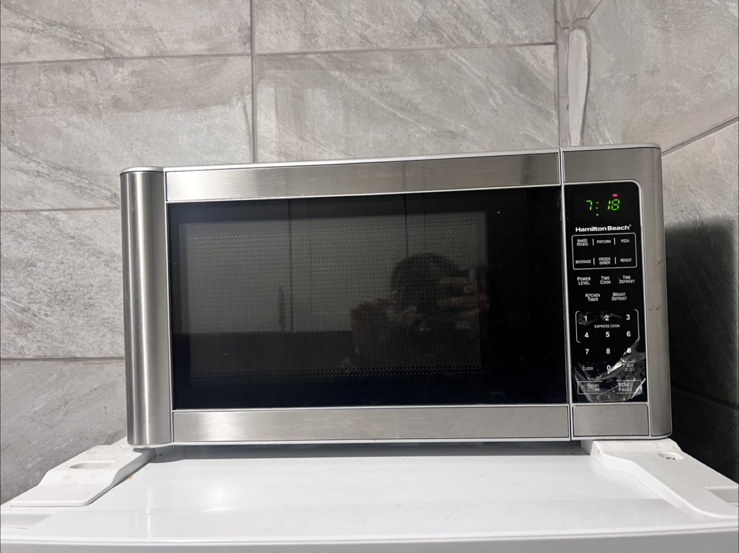 Hamilton Beach Microwave - Stainless Steel - photo 3