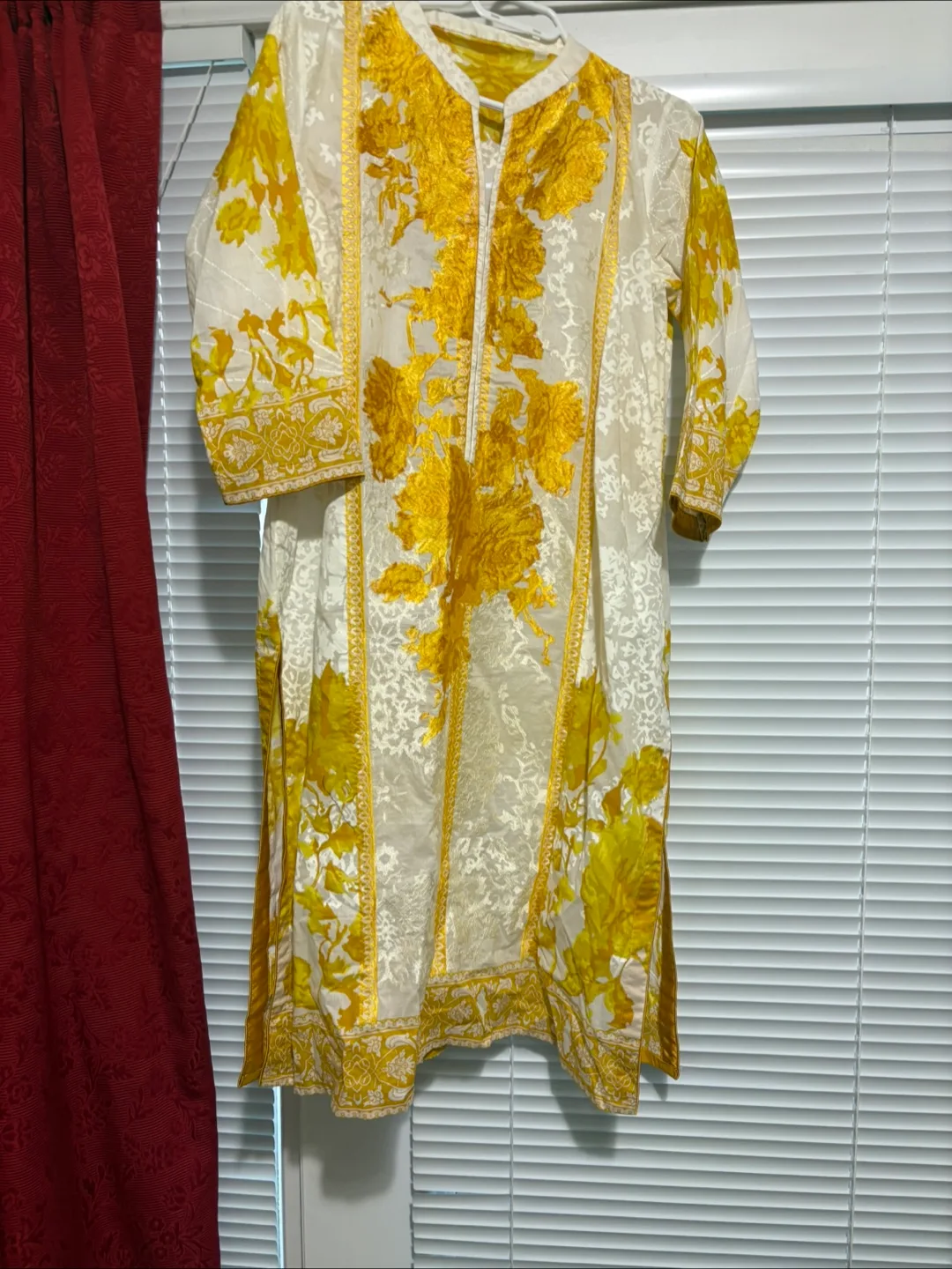 Gorgeous Yellow and White Floral 3 piece dress image indicator(3)