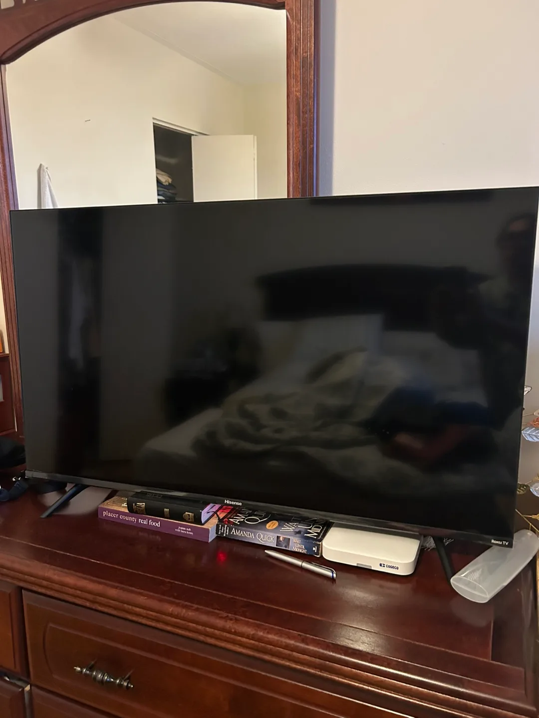 Hisense 43inch Smart TV thumbnail
