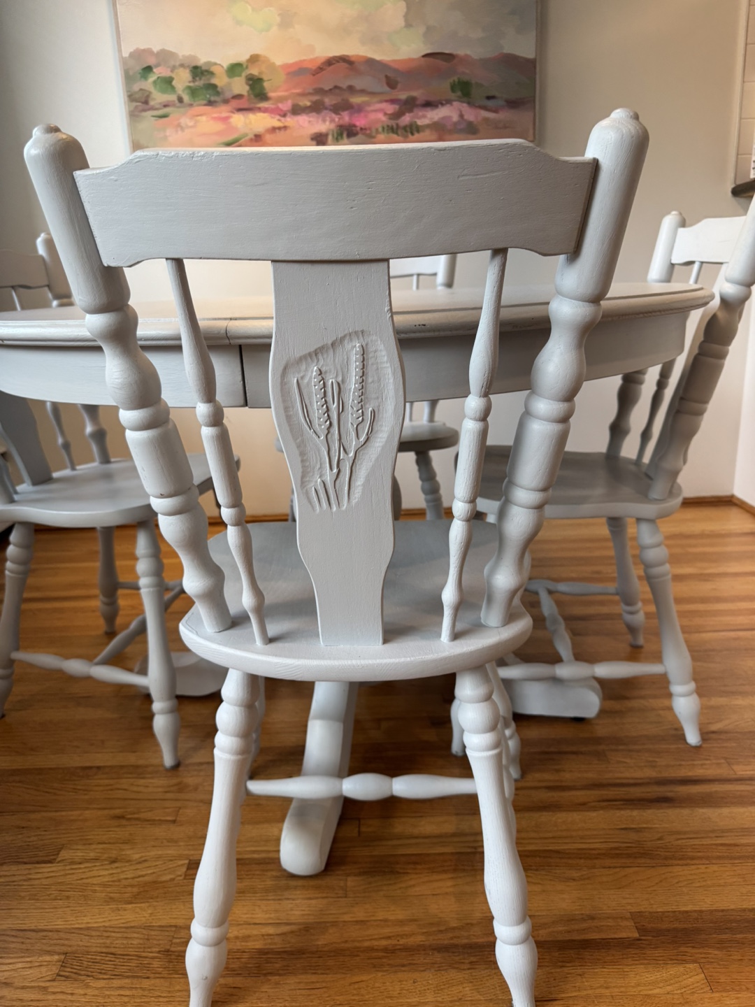 Painted Round Drop Leaf Dining Table and Four Chairs - photo 2