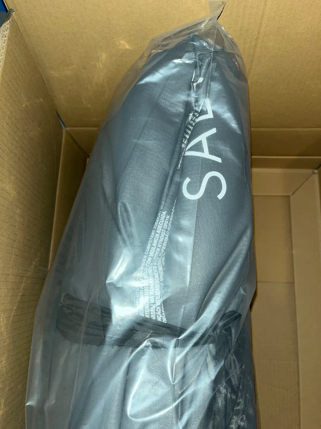 Saluspa Coronado  AirJet Inflatable Hot Tub cover image indicator(4)