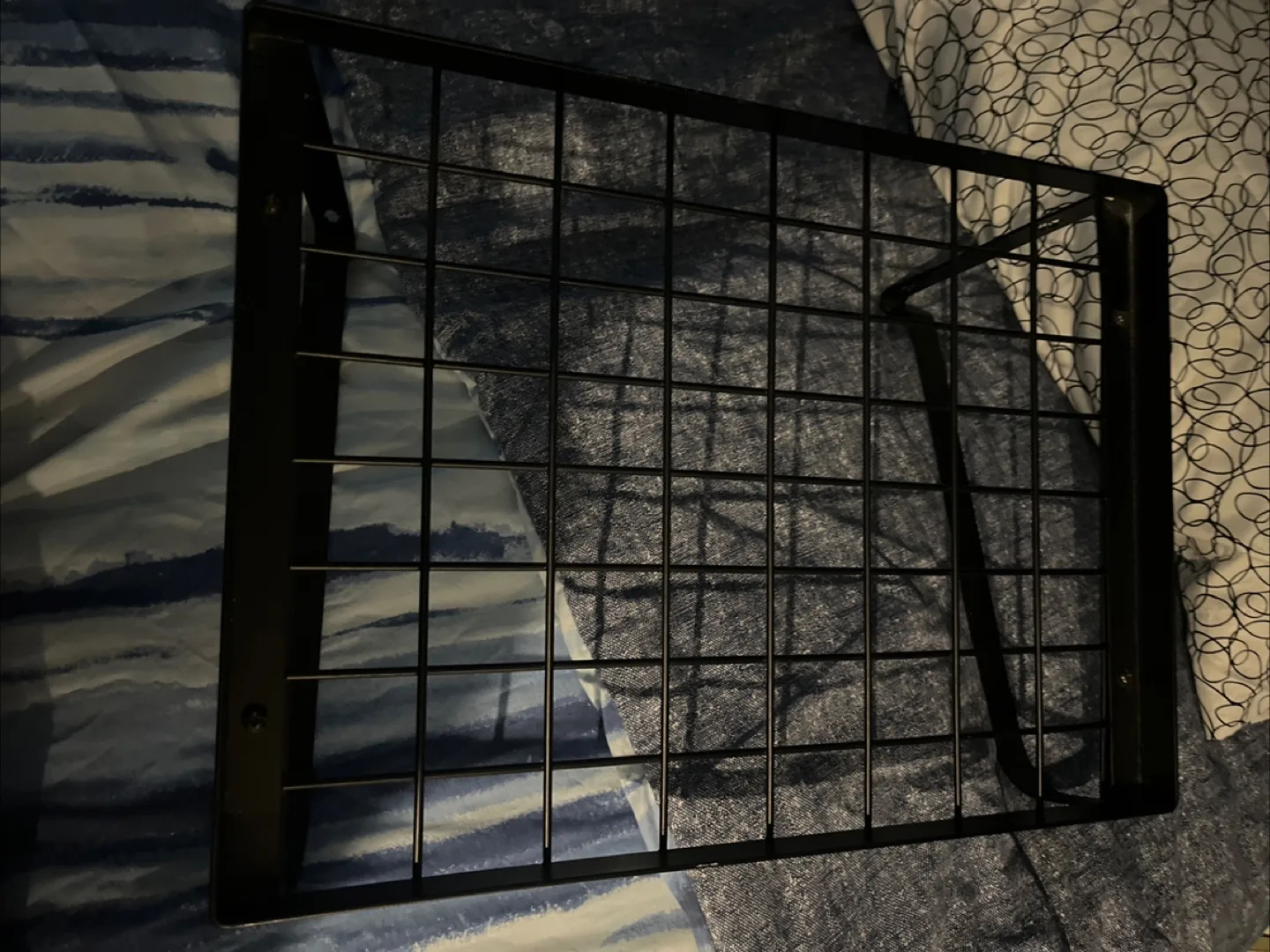 Black Metal Wall-Mounted Shelf image indicator(2)