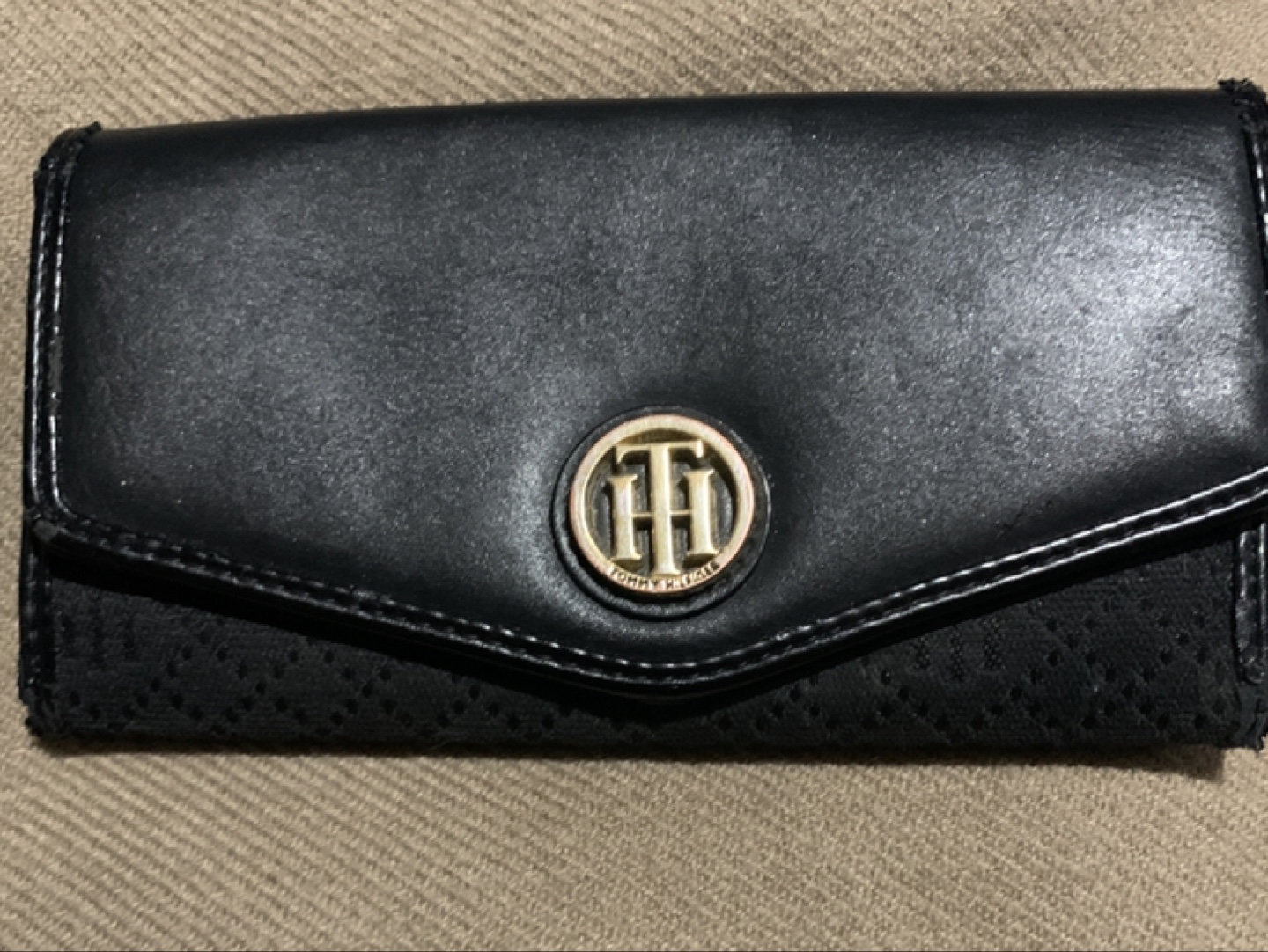 Tommy Hilfiger Black Leather Wallet