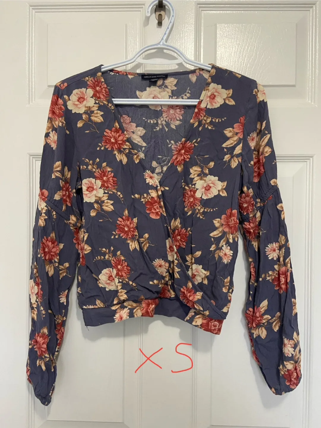 American Eagle Outfitters Floral Blouse - XS thumbnail