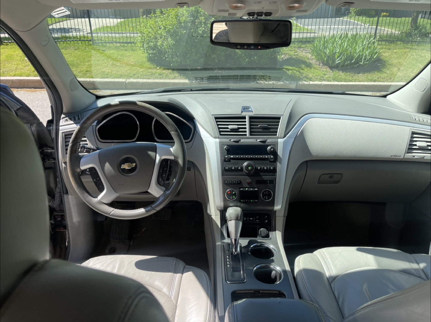 2010 Chevrolet Traverse - Lady Driven - photo 5