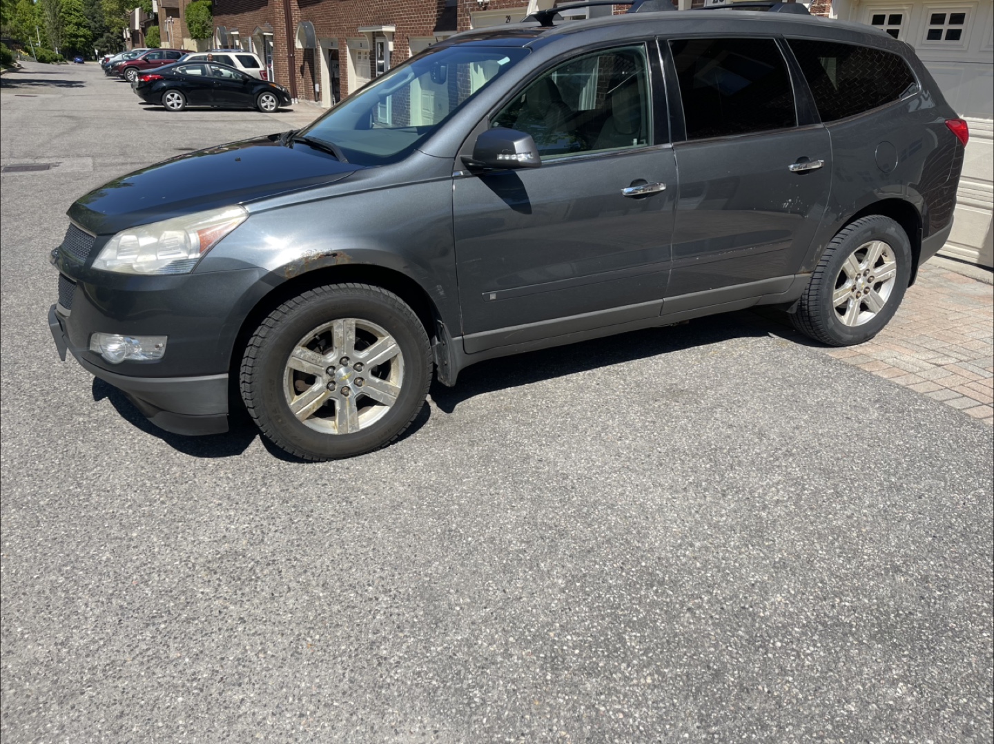 2010 Chevrolet Traverse - Lady Driven - photo 2