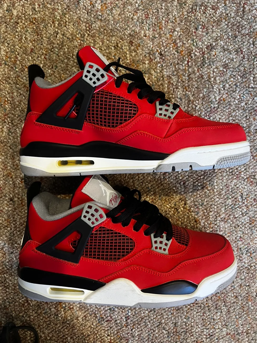 Nike Air Jordan 4 Retro 'Toro Bravo' image indicator(3)