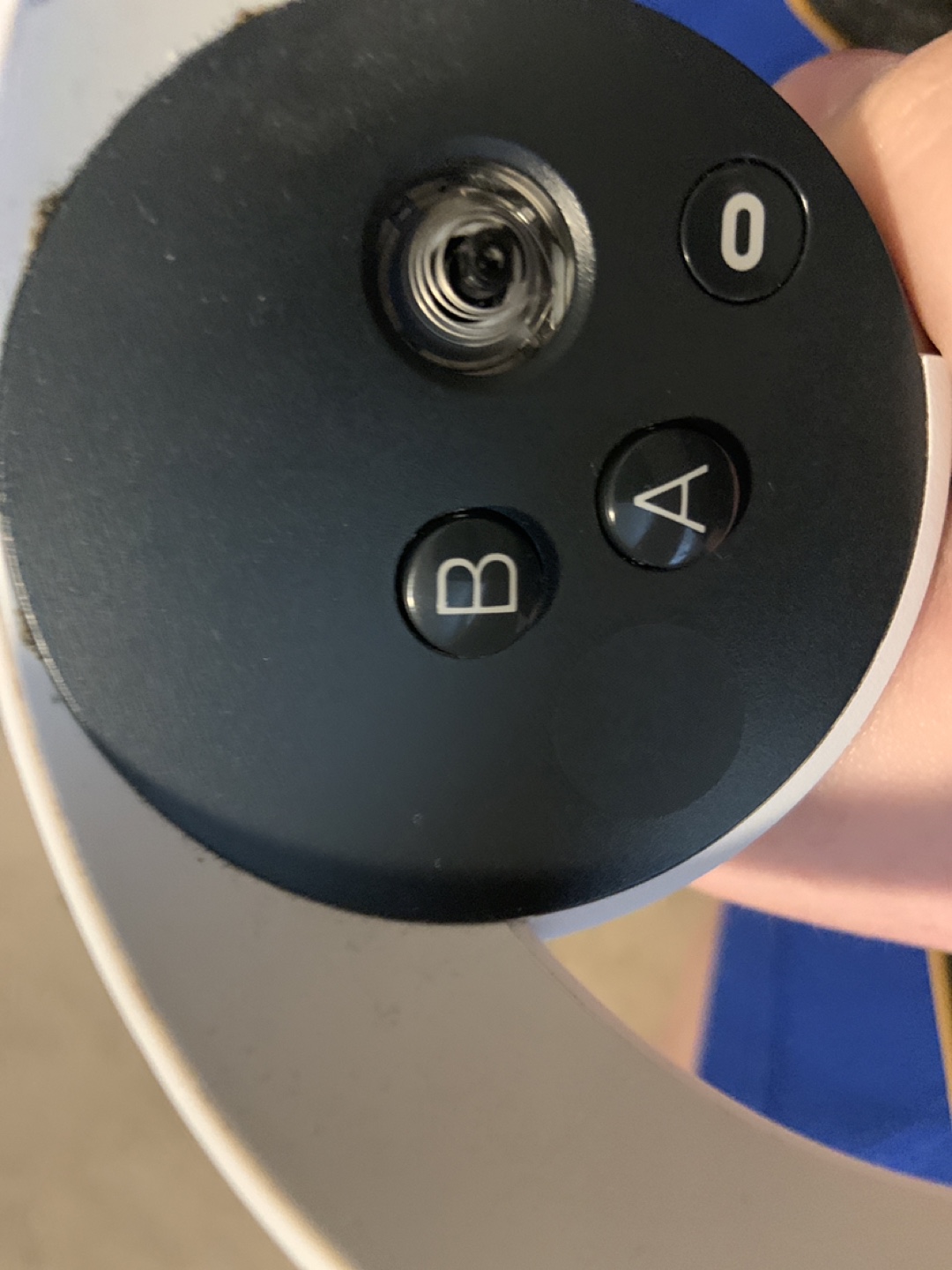 Meta Quest 2 VR Headset and Controllers - photo 3