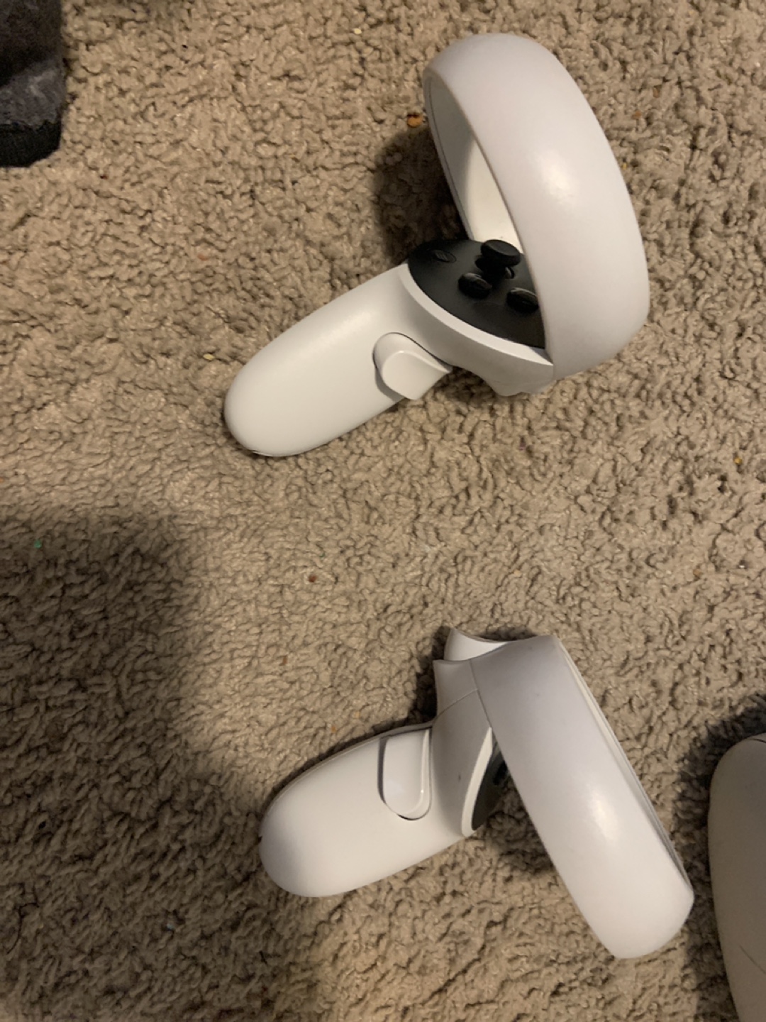 Meta Quest 2 VR Headset and Controllers - photo 2
