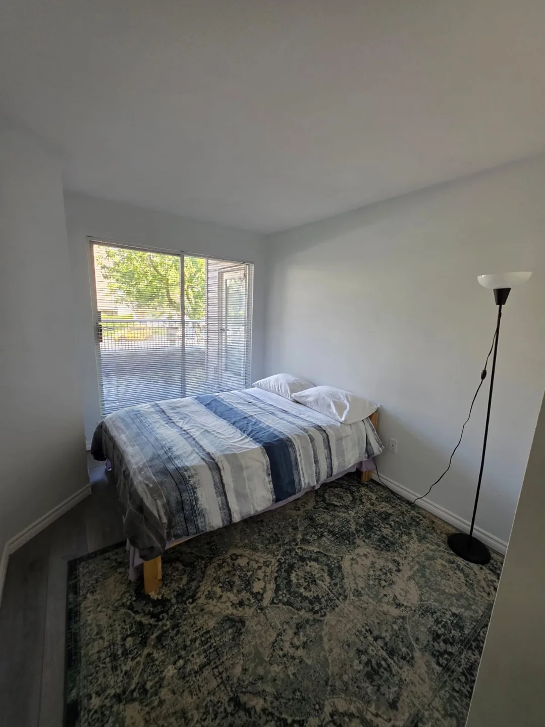 Furnished 2-Bedroom Condo Rental thumbnail