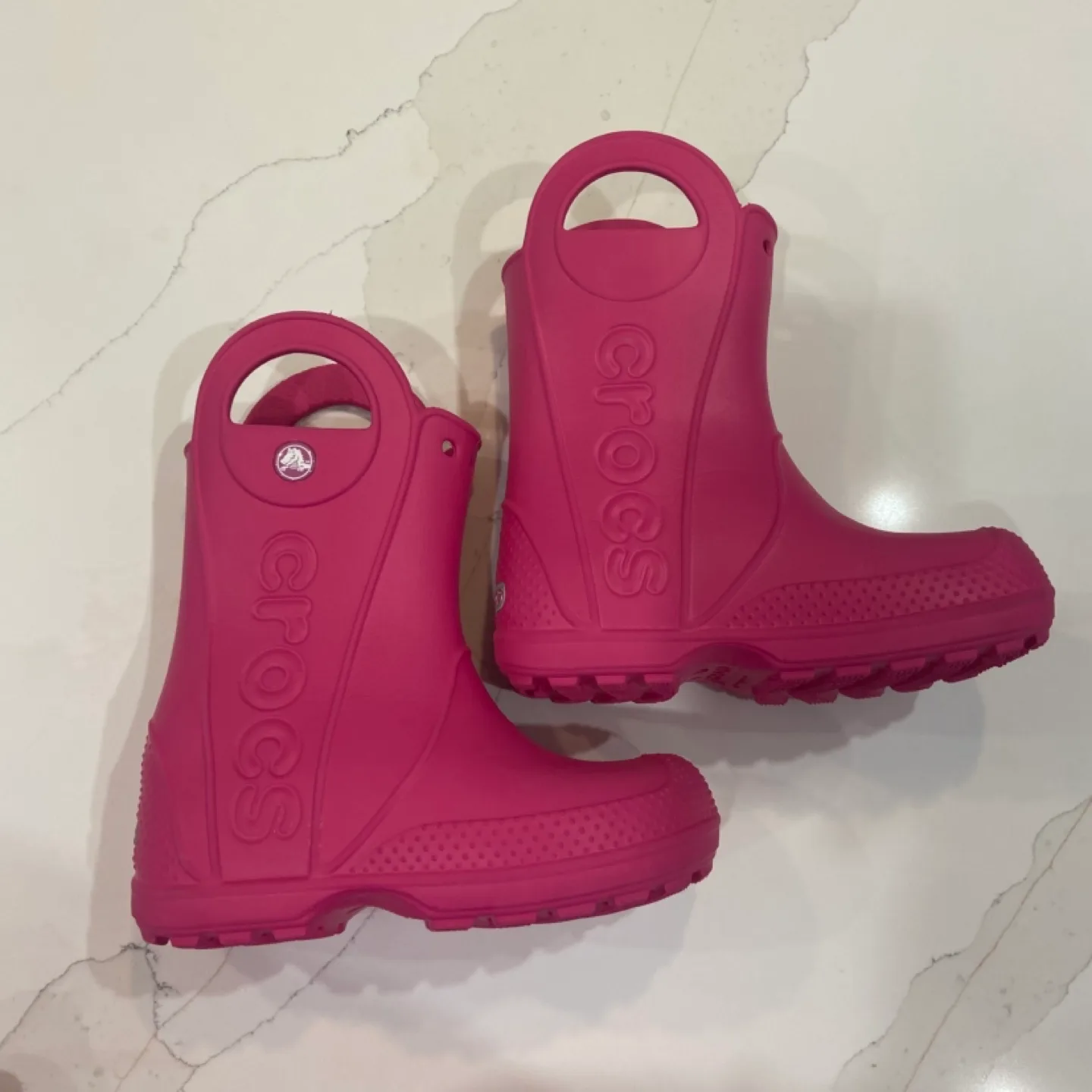 Size C10 kids Crocs Rainboots image indicator(2)