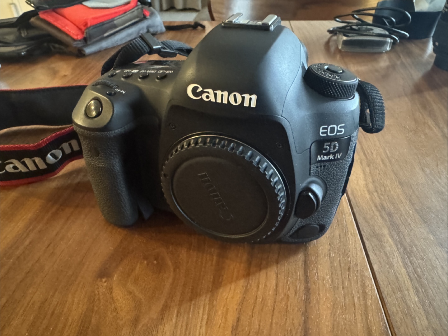 Canon EOS 5D Mark IV DSLR Camera Kit with Accessories