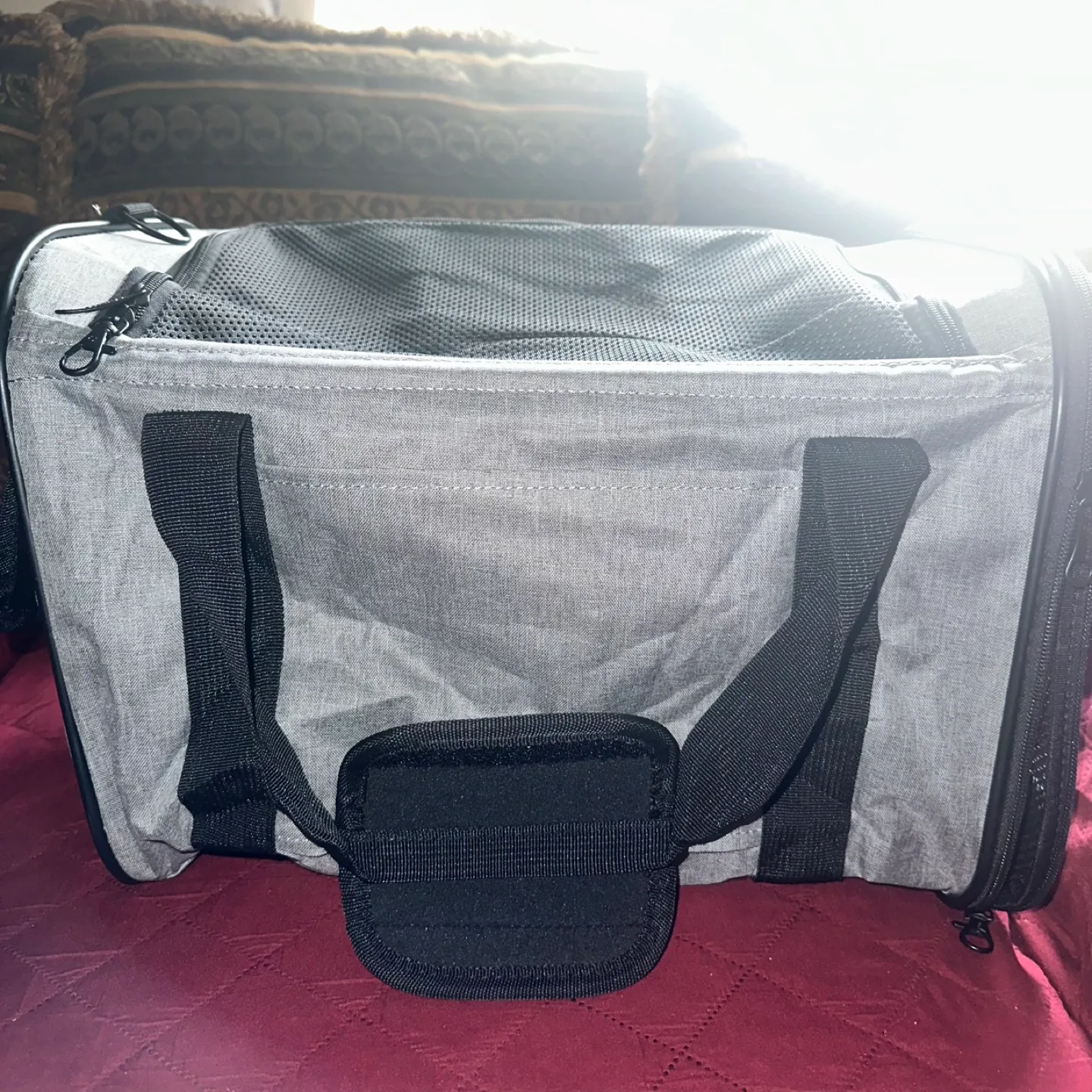 Pet Carrier Bag image indicator(2)