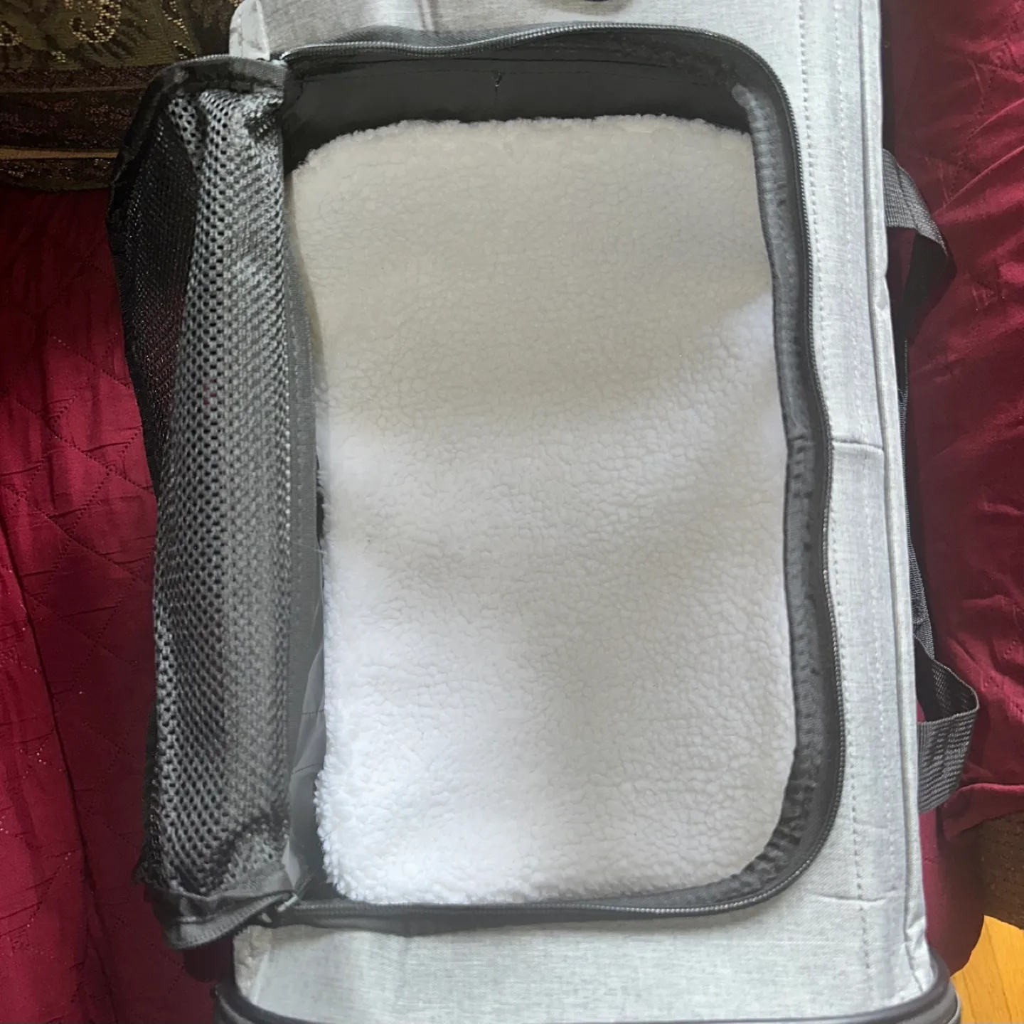 Pet Carrier Bag image indicator(3)