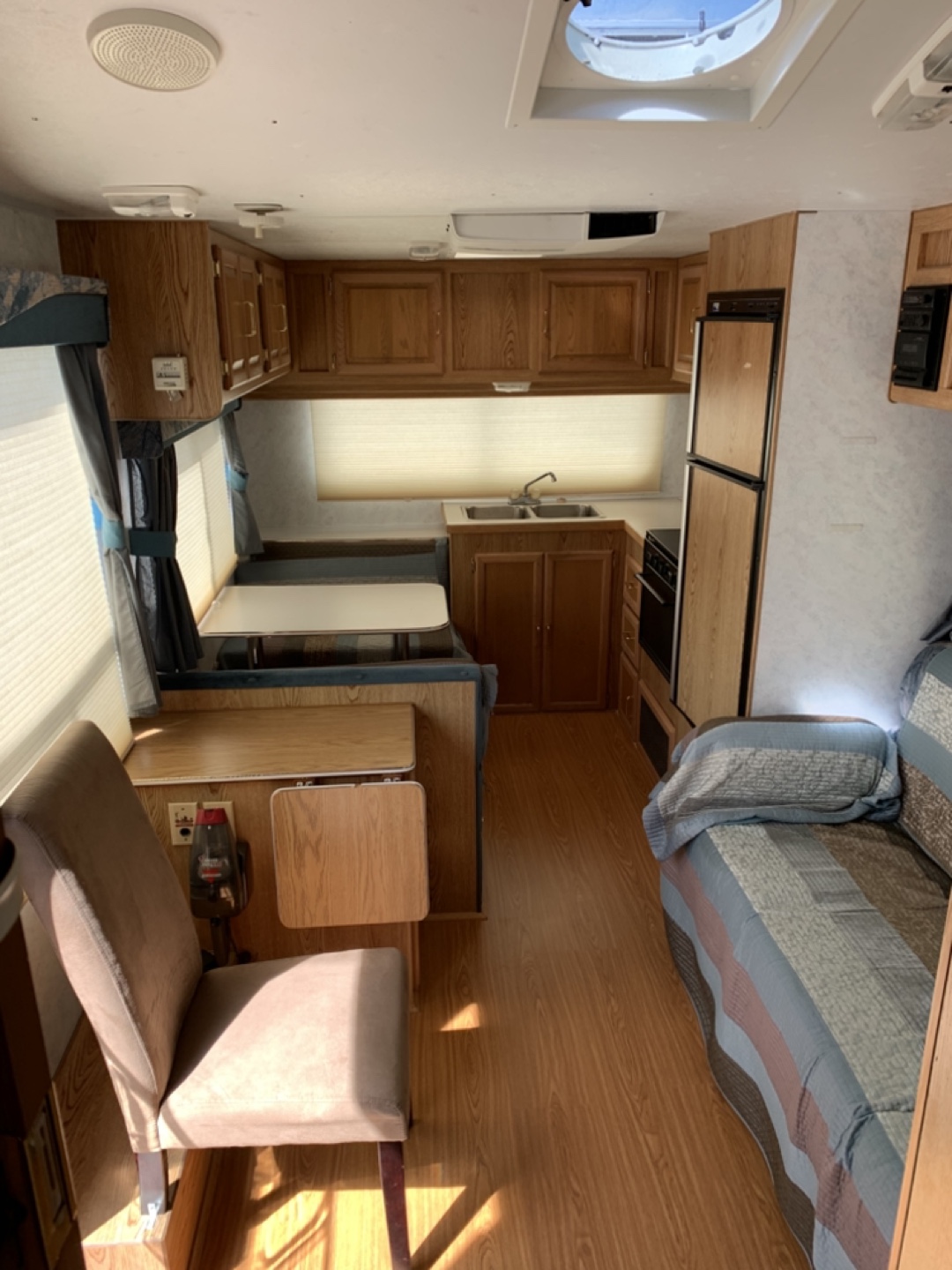 Travelaire Rustler Fifth Wheel Trailer - photo 4