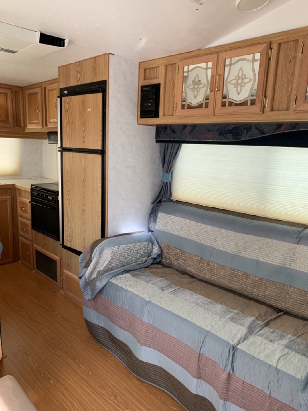 Travelaire Rustler Fifth Wheel Trailer - photo 3