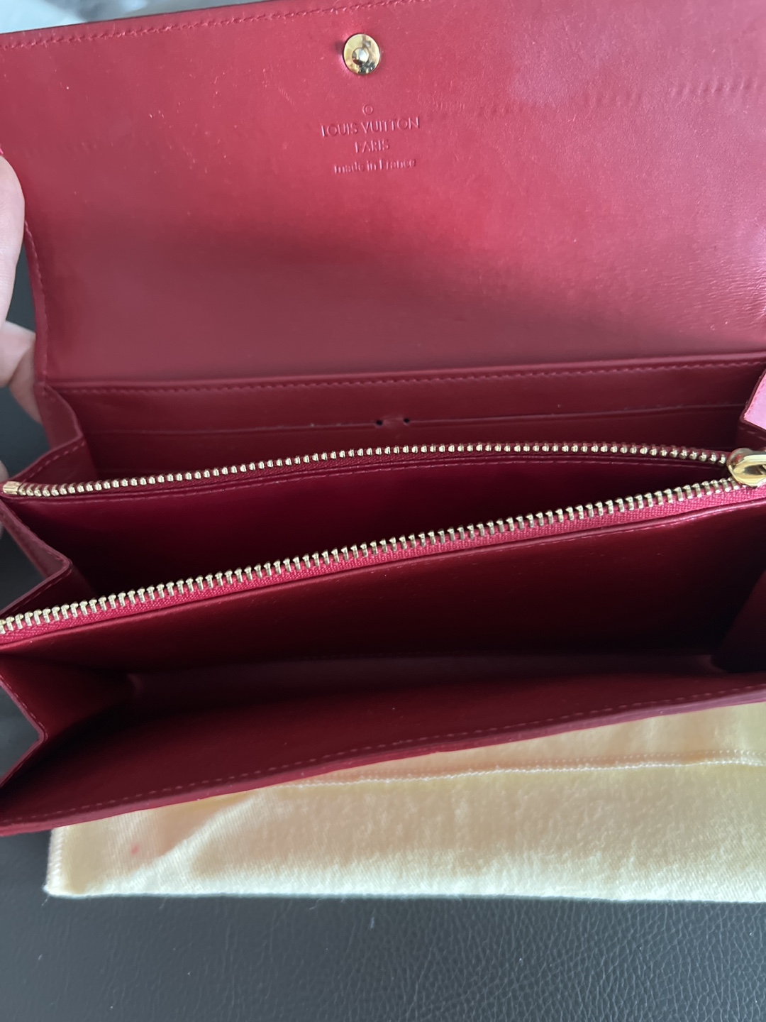 Louis Vuitton Vernis Red Wallet - photo 3