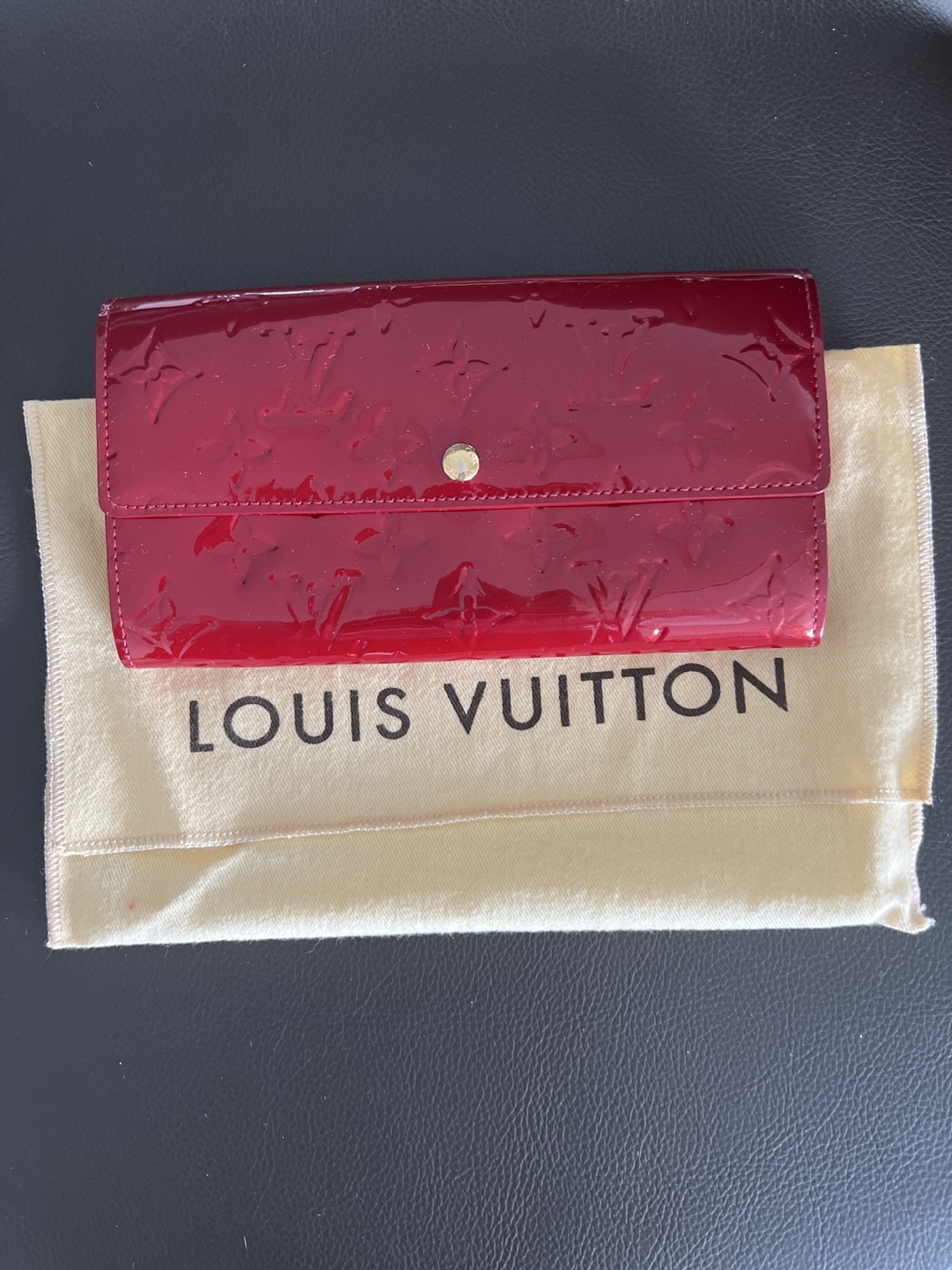 Louis Vuitton Vernis Red Wallet