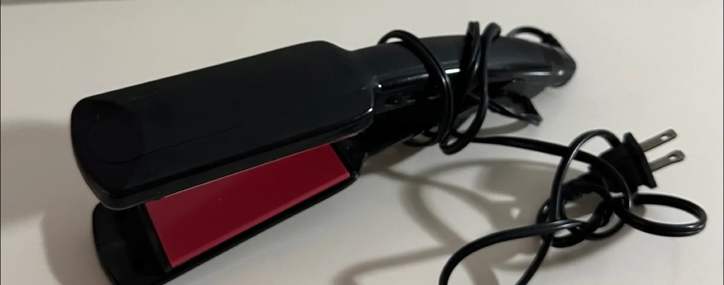 #freecycle- Flat Iron Hair Straightener thumbnail