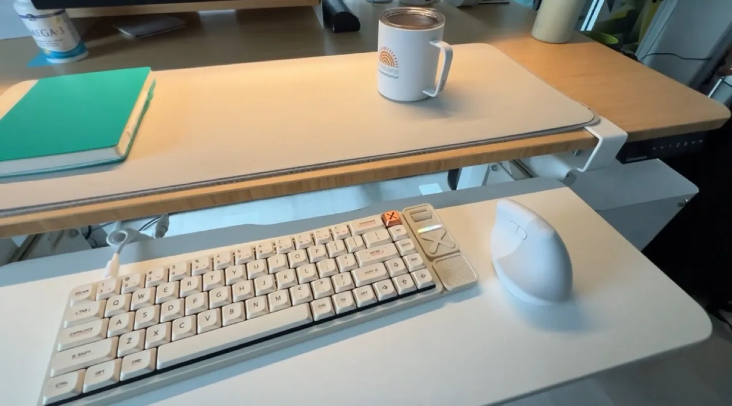 White Keyboard Tray thumbnail