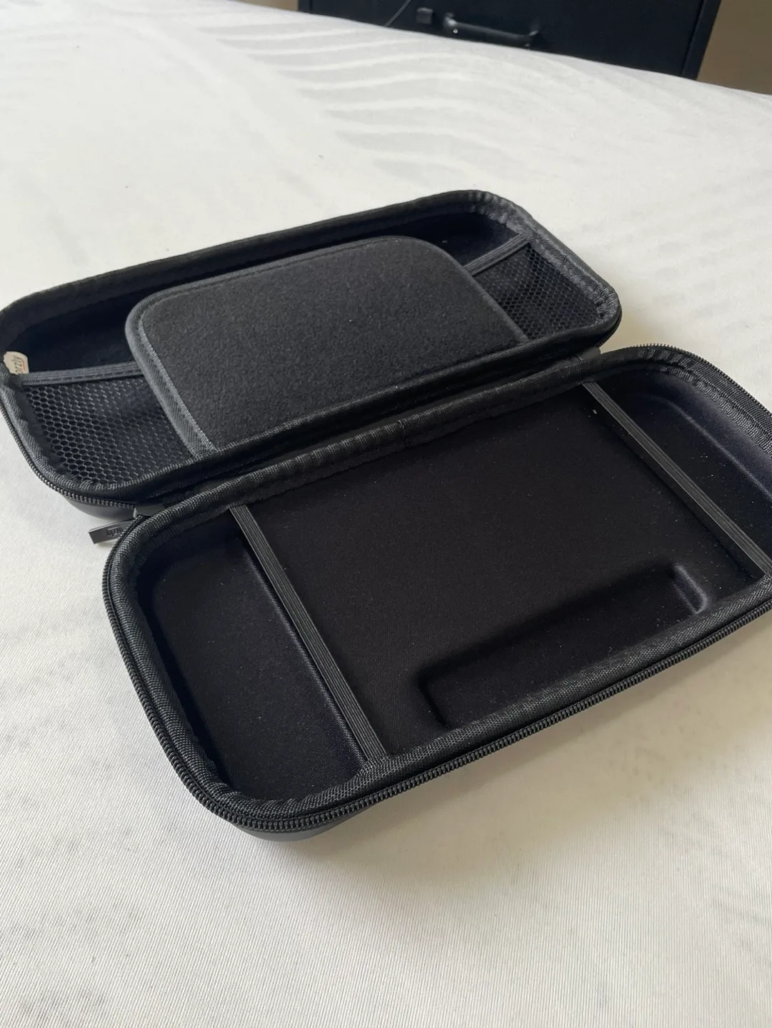 Nintendo Switch carrying case image indicator(3)