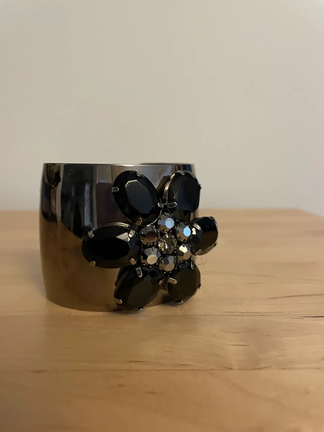 Stunning Cuff Bracelet with Black Rhinestones Flower thumbnail