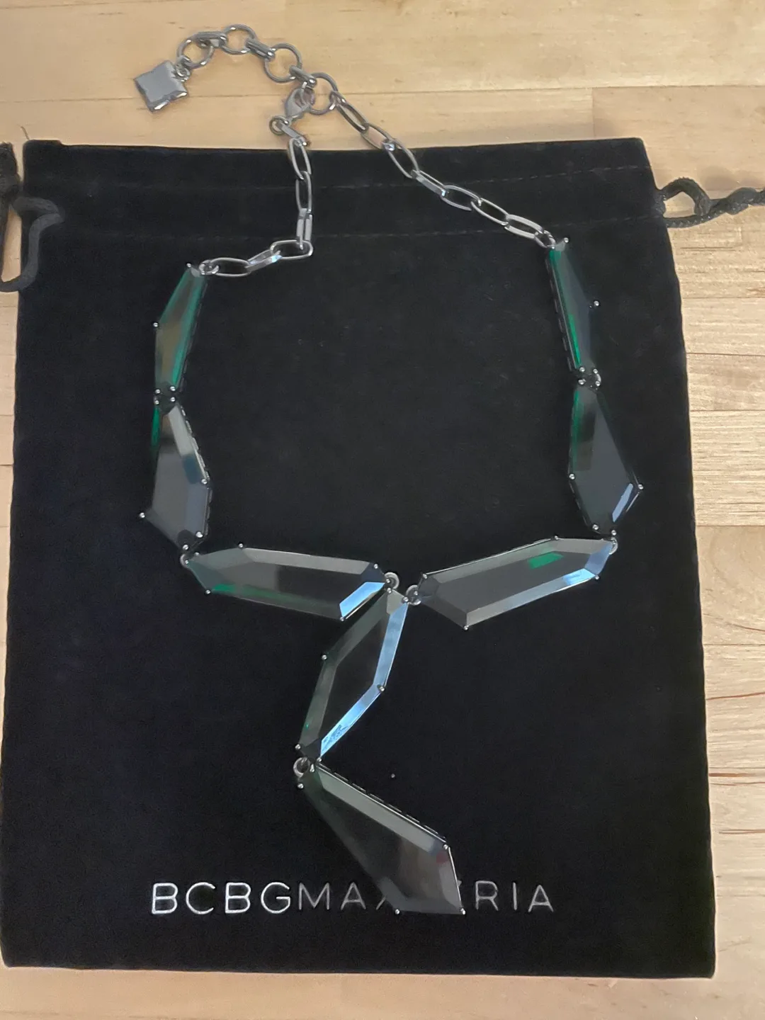 BCBGMAXAZRIA Statement Necklace - Dark Green thumbnail