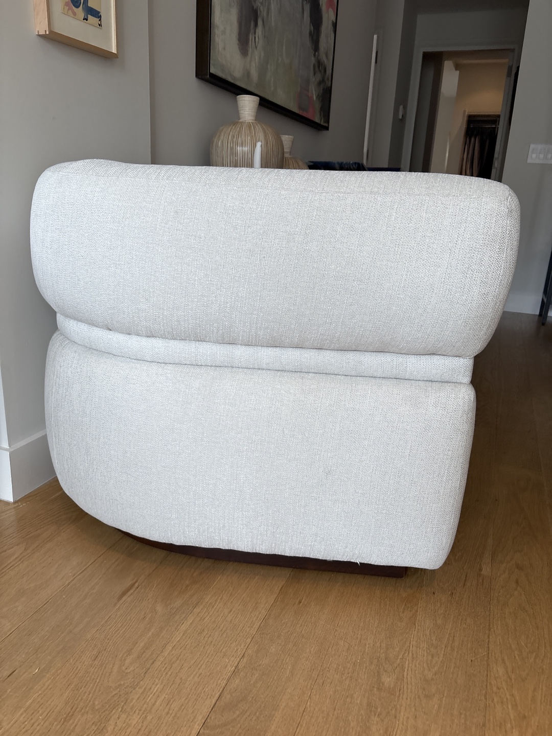 Modern Off-White Armchair - photo 2